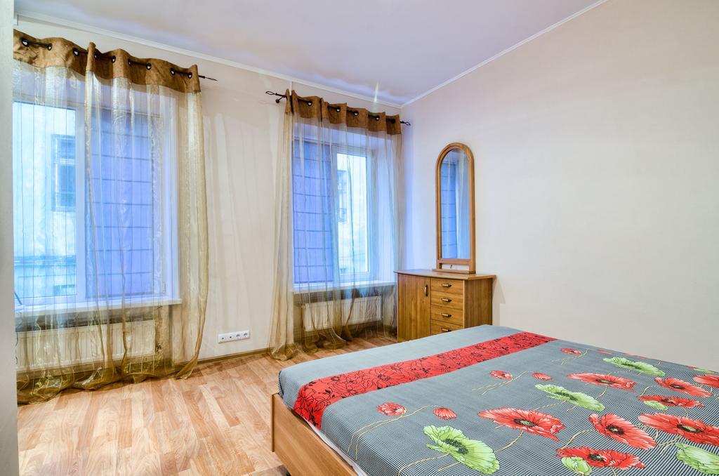 Apartamenty Lesi Ukrainky 17 利沃夫 客房 照片
